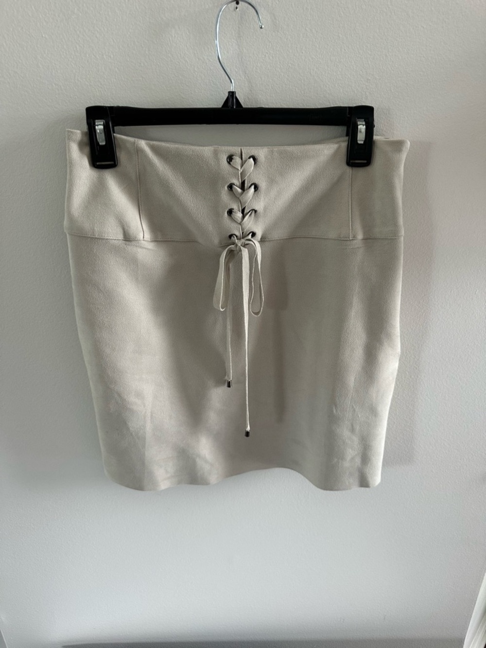 Naked Zebra Beige Lace-Up Waist Mini Skirt, Faux Suede, Woman’s Med. NWT